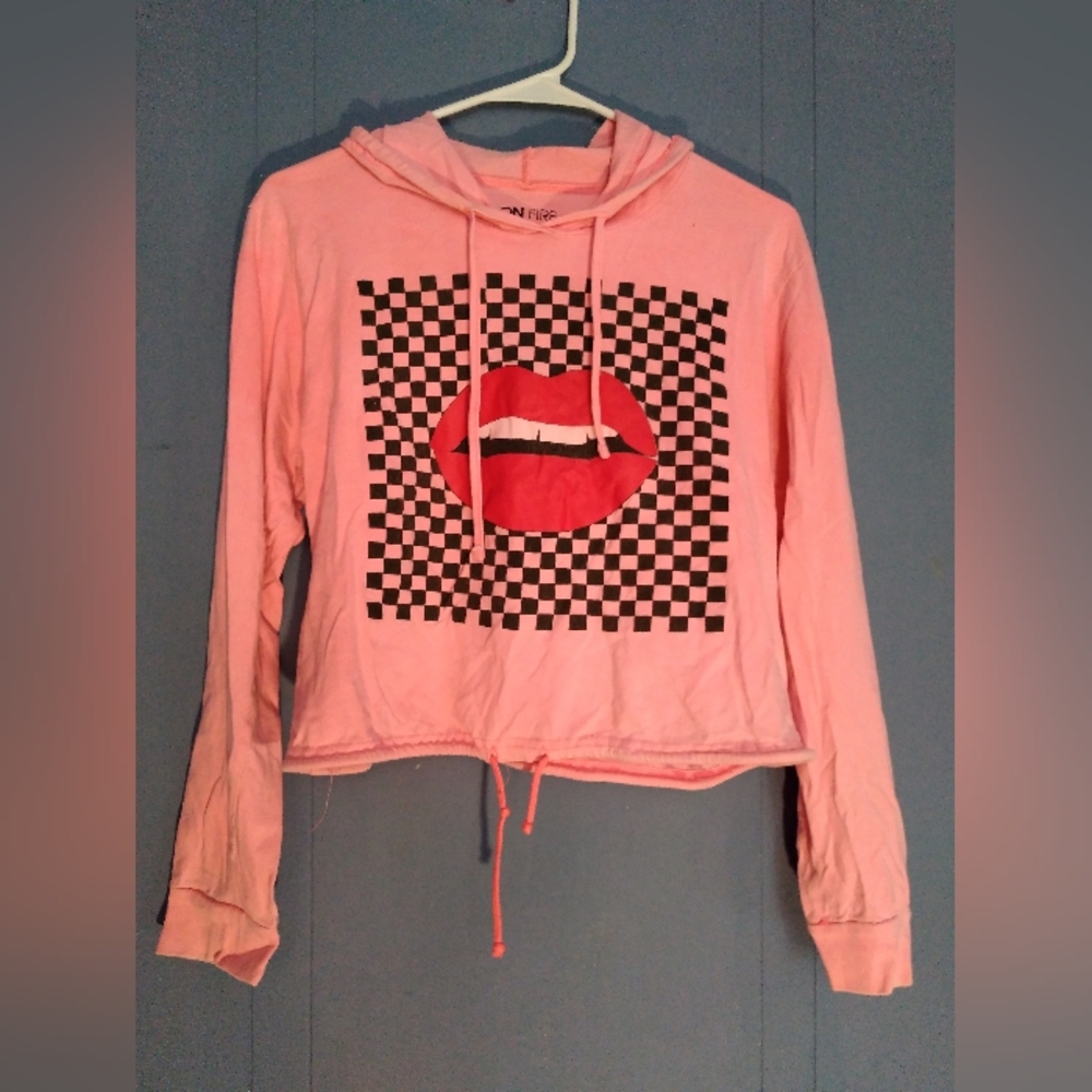 On fire women's lips hoodie size large